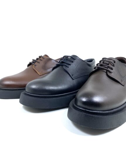 Leather shoe with a non-slip rubber sole